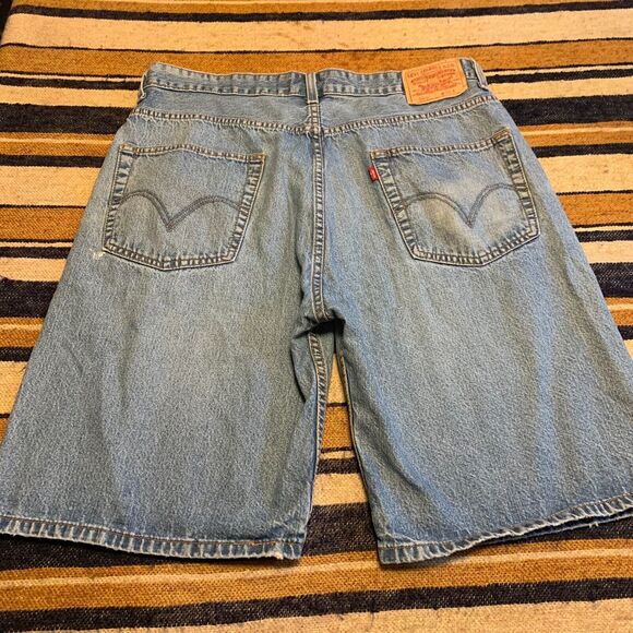 Levi's Denim Jean Shorts 569  Distressed Loose Straight Light Wash Mens 36 90s - Picture 3 of 5
